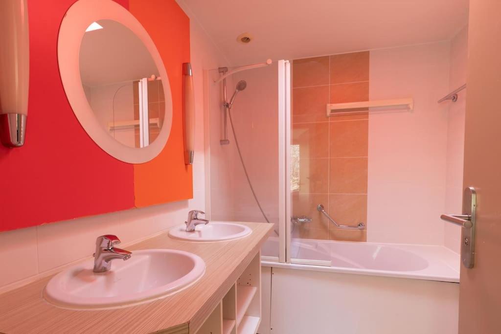 8p-les Hauts De Bruyeres-717 Holiday home Chaumont-sur-Tharonne